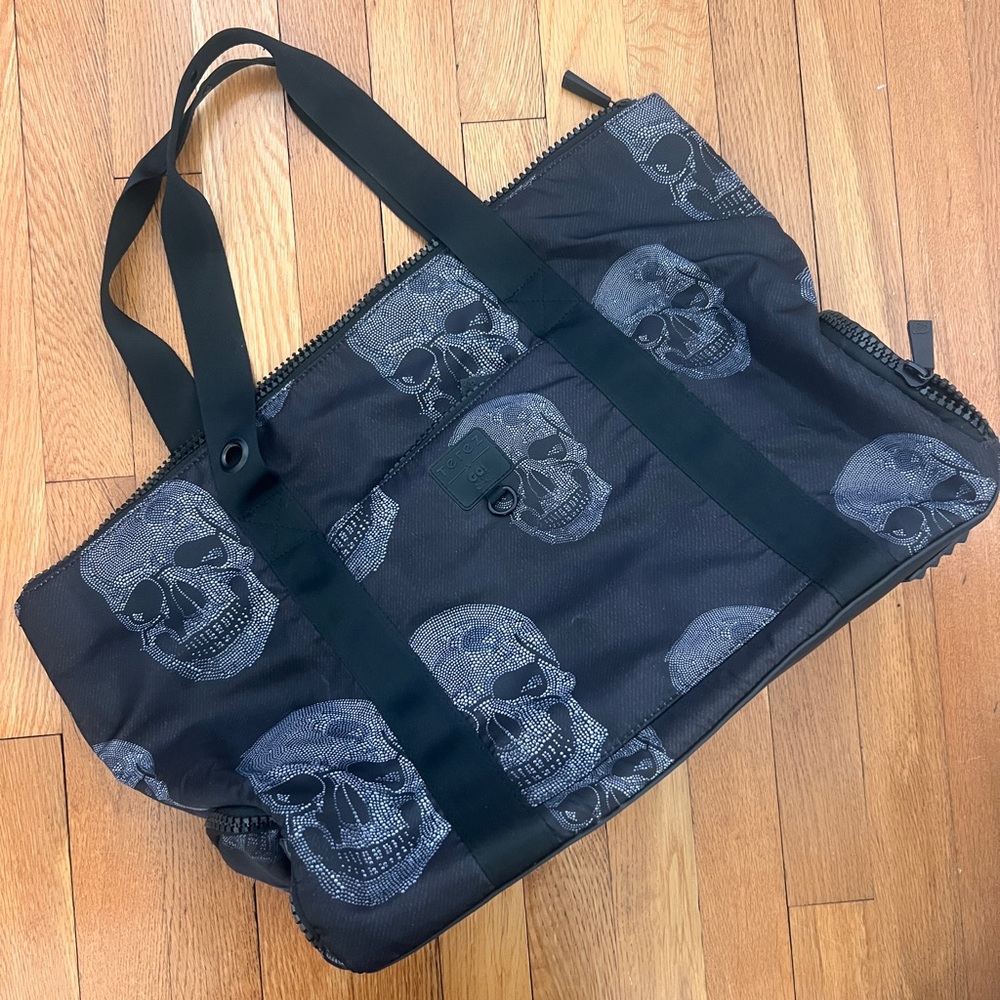 Terez x Go!Sac Skull Print Sport Tote - Picture 2 of 6
